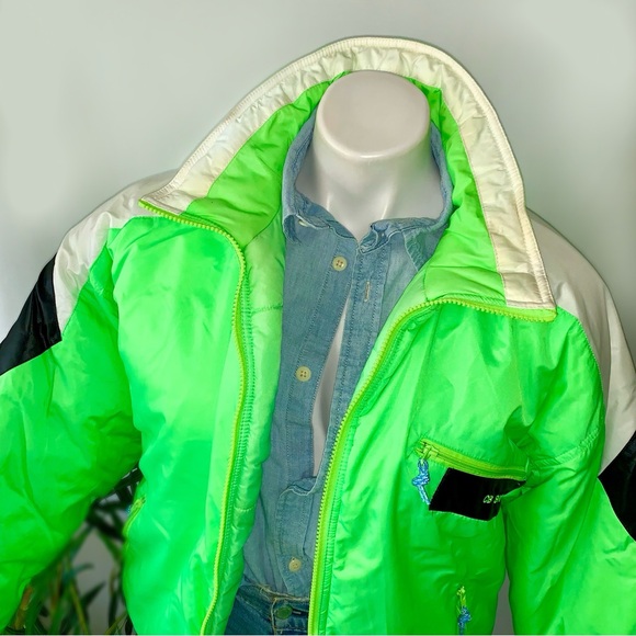 v i n t a g e :: Vibrant Neon Green Quilted Puffer Ski Winter Jacket - Picture 2 of 16